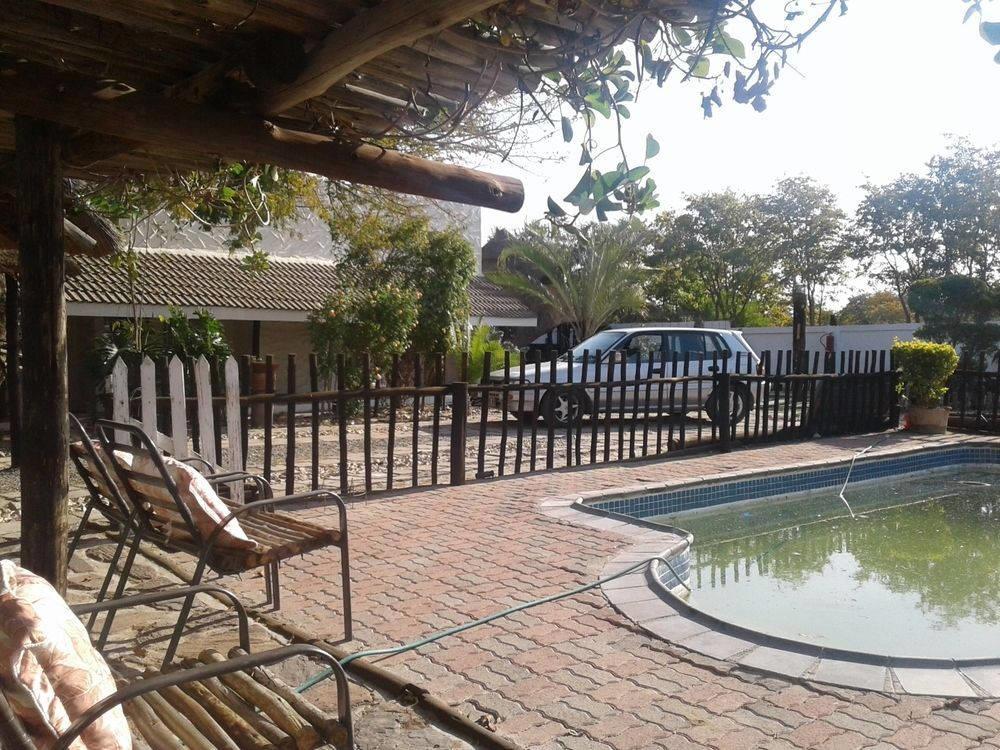 Road View Lodge Francistown Exterior foto